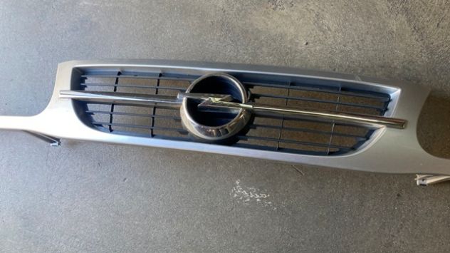 Mascherina griglia anteriore Opel Frontera del 2002 - Foto 3