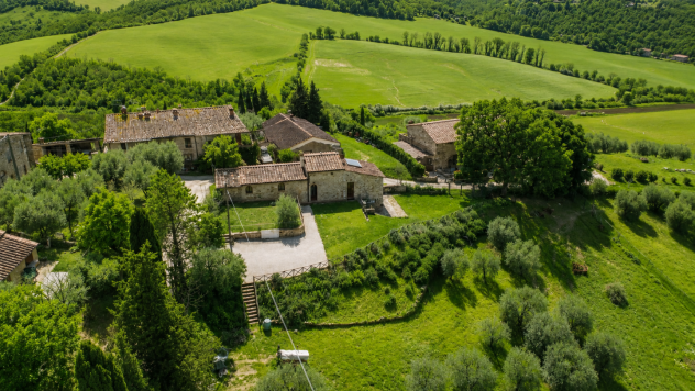 Rustico in vendita a Colle di Val d'Elsa 200 mq Rif: 1327595