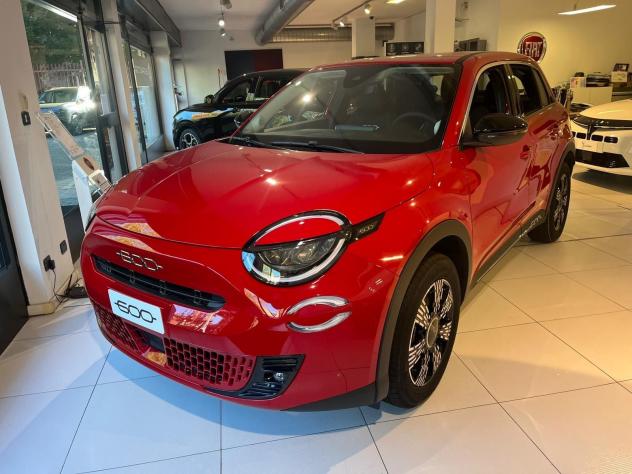 FIAT 600 1.2 Hybrid 110cv Pop VAN 5 posti Veicolo nuovo, da immatricolare AUTOCARRO N1, 5 POSTI: COSTI 100% DEDUCIBILI , IVA 100% DETRAIBILE