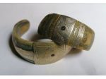 COPPIA RARI ANTICHI BRACCIALI TRIBALI TUAREG IN CORNO E ARGENTO.