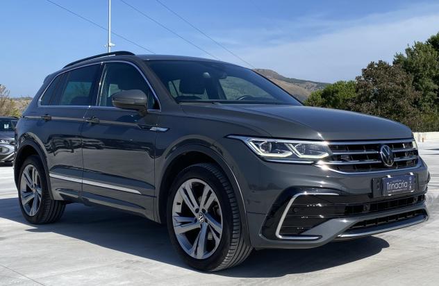 Volkswagen Tiguan R-Line 2.0 TDI 150CV DSG 4MOTION - Foto 3