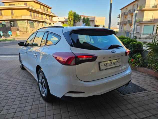 Ford Focus 1.5 EcoBlue 120 CV SW Business - Foto 4