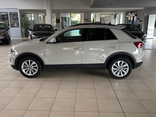Volkswagen T-Roc 1.0 TSI Edition Plus + Fari Performance - Foto 2