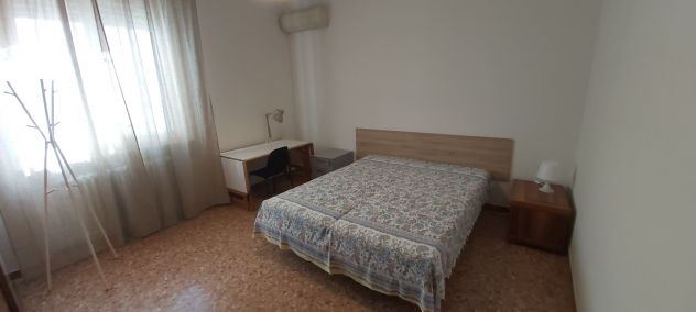 Offro stanza in affitto - Foto 2