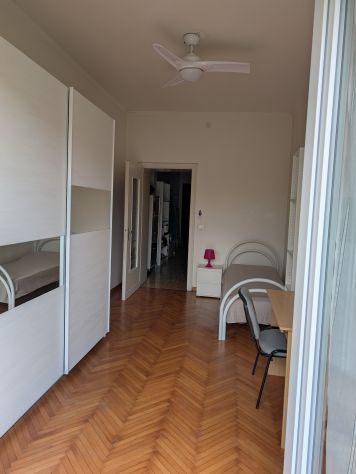 Stanza singola per studentessa in Corso Porta Nuova - Foto 3