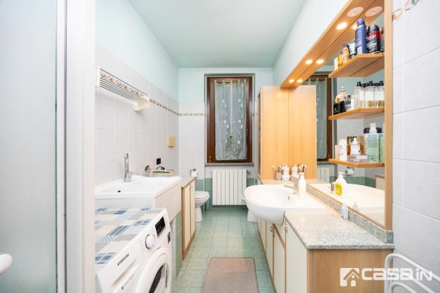 ARZAGO D'ADDA, 3 LOCALI DUPLEX con CANTINA e BOX
In zona tranquilla, proponiamo in vendita esclusiva luminoso appartamento di 3 locali oltre doppi s - Foto 15