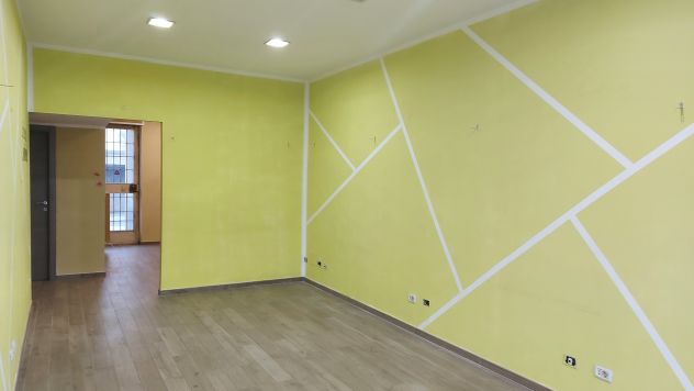 AFFITTO NEGOZIO ZONA CENTRO GRUGLIASCO