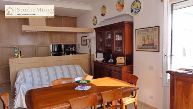 APPARTAMENTO di 5 vani e di 110 mq (CAPRI) rif. CVDBM_1 - Foto 16
