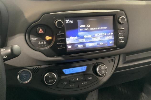Toyota Yaris Hybrid 1.5 Hybrid Active Telecamera posteriore/Climatizzatore automatico - Foto 9