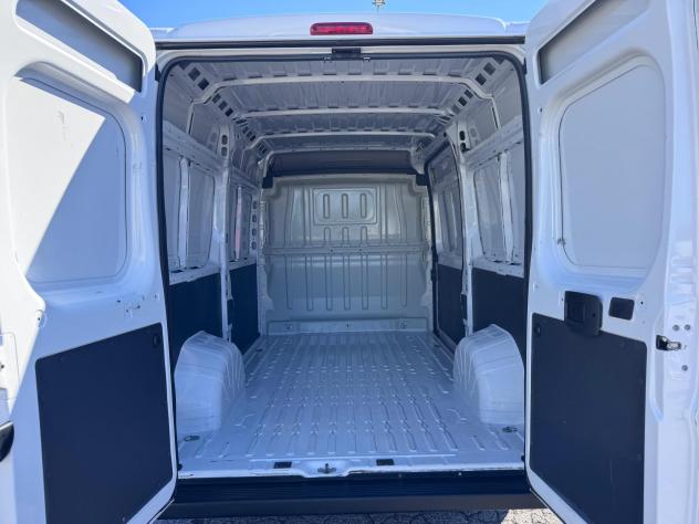 PEUGEOT Boxer 333 2.2 bluehdi 140cv S&S L2H2 - Foto 10