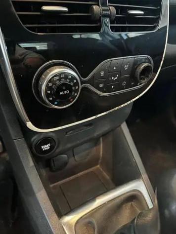 RENAULT Clio 1.5 dCi 8V 90CV Start&Stop 5 porte Energy rif. 24051445 - Foto 8