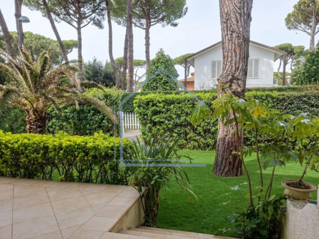 Villetta bifamiliare in vendita a Lido di Camaiore - Camaiore 220 mq Rif: 1406495 - Foto 5