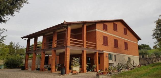 VILLA DI CIRCA 600MQ OLTRE A 3500 MQ DI PARCO - Foto 10