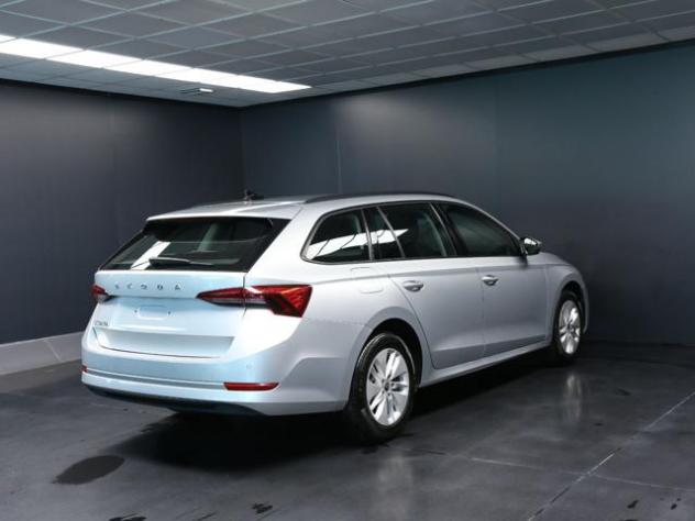 SKODA Octavia 2.0 TDI 116CV DSG Wagon Executive rif. 24117661 - Foto 3