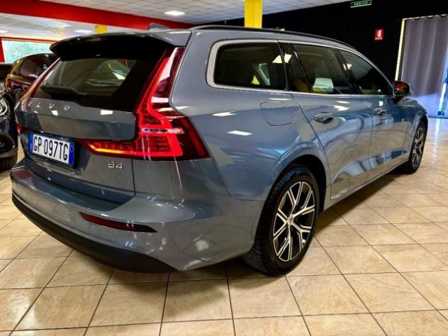 VOLVO V60 B4 (d) automatico Core UNIPRO - KM CERTIFICATI rif. 24182558 - Foto 6