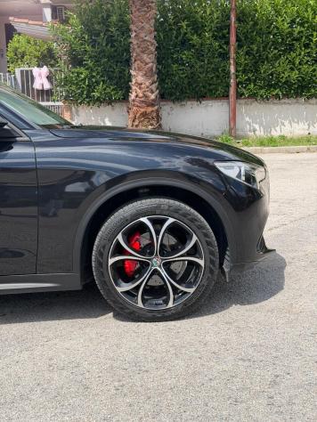 Alfa Romeo Stelvio 2.2 Turbodiesel 210 CV AT8 Q4 Executive - Foto 8