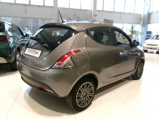 Lancia Ypsilon Ypsilon 1.0 FireFly 5 porte S&S Hybrid Ecochic Gold - Foto 5