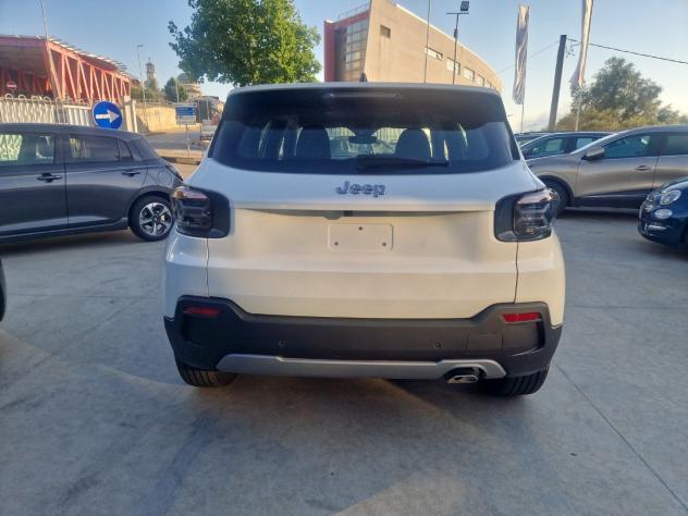 Jeep Avenger e-Hybrid 1.2 MHEV e-Hybrid Turbo Altitude - Foto 7