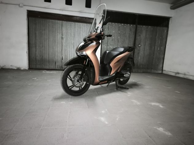 Honda SH 125 Sport con doppio DISCO