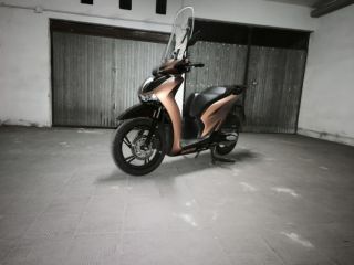 Honda SH 125 Sport con doppio DISCO