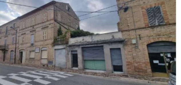 Immobile in asta di 424 m² con più di 5 locali in vendita a Montappone - Foto 2