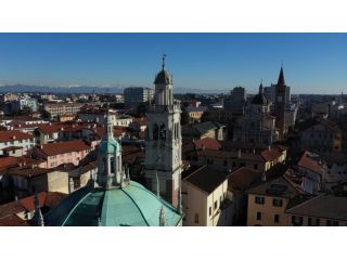 20 min da Malpensa quadrilocale box e posto auto