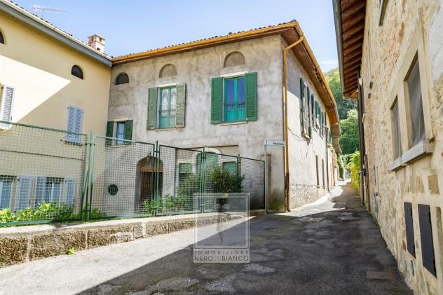PORZIONE DEL 1800 DA RESTAURARE A COLLE BRIANZA - Foto 3