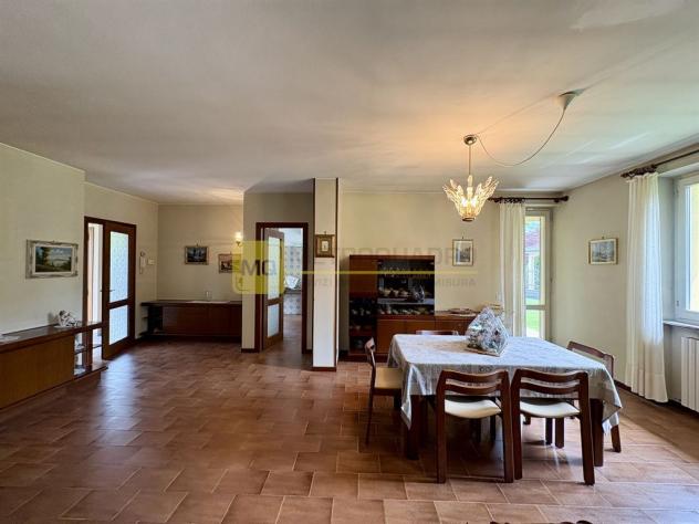 Villa indipendente con giardino privato e box di 100 mq a Galbiate - Foto 12