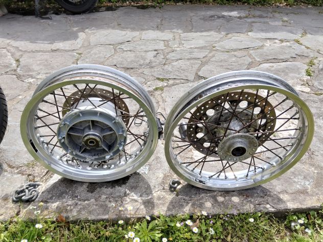 CerchiTriumph Thruxton 900 Efi/carb Anteriore 19 e Posteriore 17