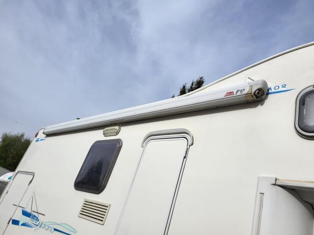 CAMPER RIMOR FORD MANSARDATO GARAGE 6 POSTI MATRIMONIALE CLIMATIZZATORE FOTOVOLTAICO GENERALI USATI - Foto 8