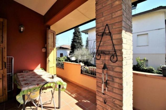 Villa di 437 m² con più di 5 locali e box auto in vendita a Carpi