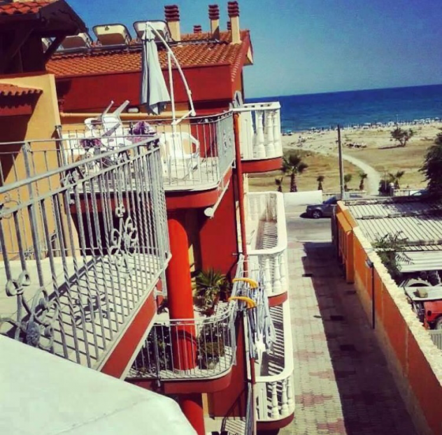 APPARTAMENTI IN RESIDENCE FRONTE MARE - MARINA DI GINOSA - Foto 2