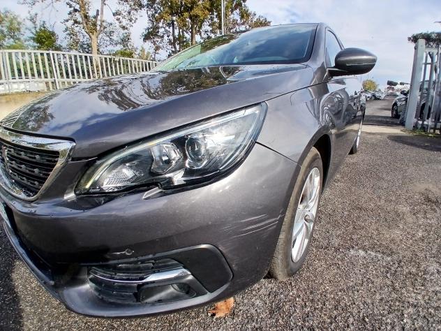 Peugeot 308 BlueHDi 130 S&S EAT8 SW Allure - Foto 9