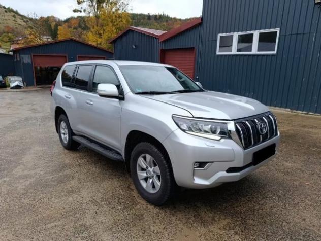 TOYOTA Land Cruiser 2.8 D4-D 5 porte Active rif. 23613521 - Foto 8