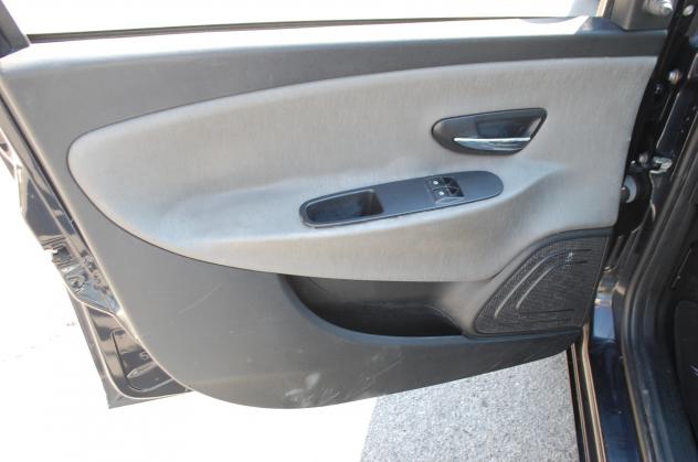 Lancia Ypsilon 1.2 8v Silver ecochic Gpl 69CV Uff Italy Lega - Foto 8