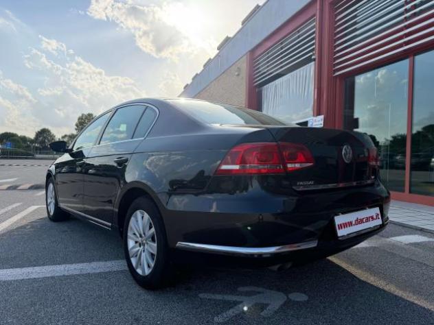 Volkswagen Passat Berlina 1.6 tdi Comfortline - Foto 5
