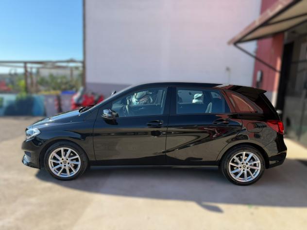 Mercedes-Benz B180d 10/2015 126000km!!! - Foto 2