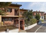 CASA  INDIPENDENTE A CESANO BOSCONE  300 MQ. SU + LIVELLI   OLTRE  A  450 Mq.  D