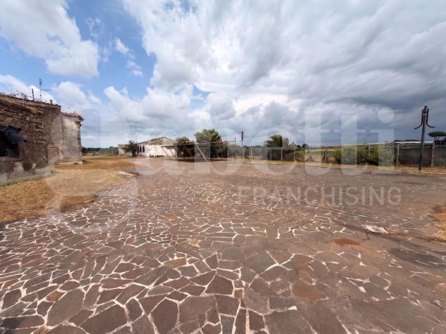 Stabile/Palazzo - Latina . Rif.: Cod. rif 3327525VRG