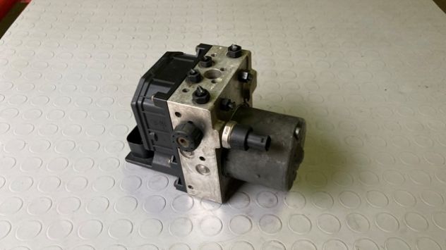 Centralina ABS Audi A6 2.5TDI del 2003 (4B0614517H)