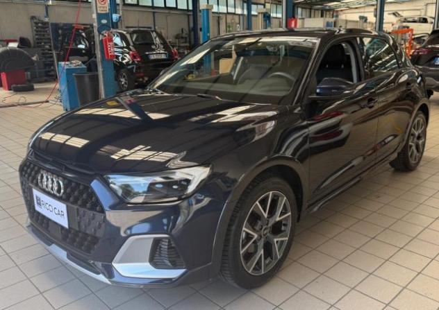 AUDI A1 citycarver 30 TFSI Identity Contrast rif. 24153643 - Foto 2
