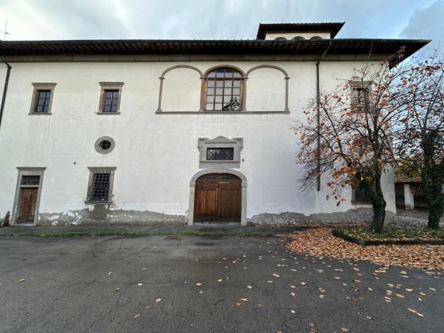 VILLA di 30 vani e di 1380 mq (CAMPI BISENZIO) rif. L1340_3 - Foto 2