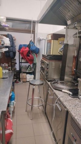 OCCASSIONE IN ZONA CENTRALE Vendesi Pizzeria Attrezzata Cornaredo (MI) - Foto 7