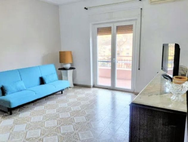 LADISPOLI QUADRILOCALE ARREDATO CON TERRAZZO PRIVATO. - Foto 4
