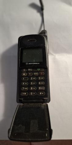 Motorola international 8900 con 2 portabatterie e caricabatterie non garantisco - Foto 2