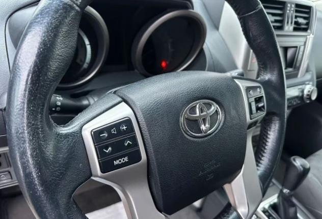 TOYOTA Land Cruiser 3.0 D4-D 5 porte rif. 23613541 - Foto 10