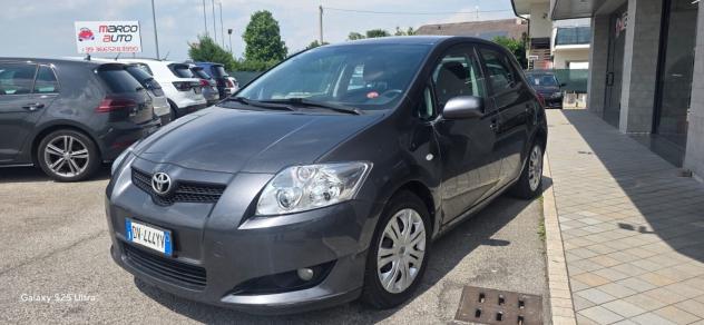Toyota Auris 1.4 benzina Neopatentati - Foto 4