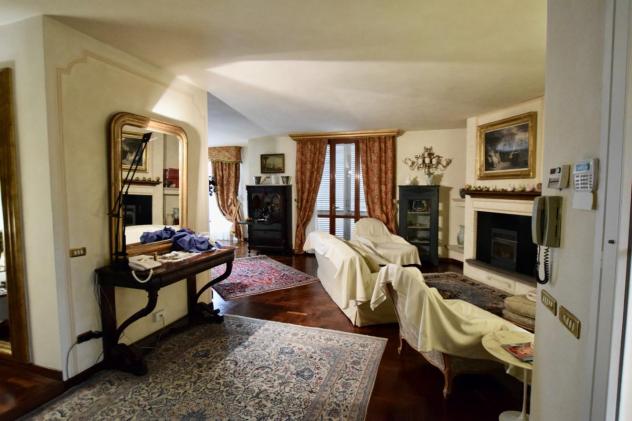 Villa in vendita a Pontedera 390 mq Rif: 1078059