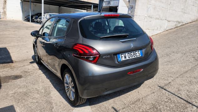 PEUGEOT 208 1.5 HDI 102 cv - Foto 6