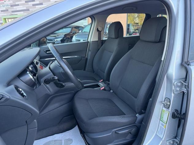 Peugeot 5008 1.6 HDI 115CV ACTIVE 5 POSTI 2013 - Foto 5